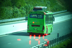 Sốc: Xe khách giường nằm "bay" với tốc độ 145km/h trên cao tốc giới hạn 90km/h