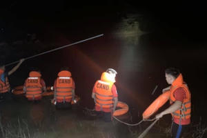 Đánh cá ở đập, hai chú cháu đuối nước tử vong