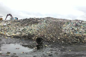 Cần Thơ: Ô nhiễm từ bãi rác, người dân “kêu trời”!