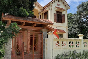 Chuyện "Hộ cận nghèo" đi ô tô, ở nhà lầu!