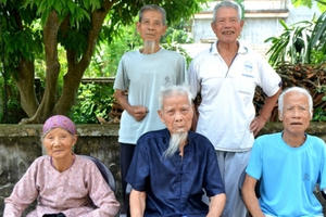 Cuộc sống thú vị của 5 anh em ruột đều gần trăm tuổi ở Hải Dương