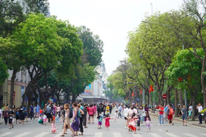 Tạm dừng hoạt động phố đi bộ khu vực hồ Hoàn Kiếm