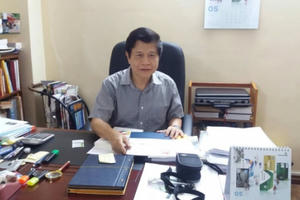 Tiến sĩ Mai Huy Tân: Lương "ba cọc ba đồng", nhiều cán bộ vẫn cố... giữ ghế