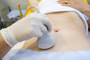 Siêu âm canh trứng sinh con theo giới tính: Tốn tiền vô ích?