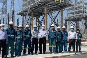 Đường dây 500kV mạch 3 đoạn Dốc Sỏi - Pleiku 2 chuẩn bị được đưa vào đóng điện