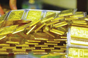 Giá vàng hôm nay 5/6: Vàng chìm đáy sâu bất chấp USD tăng giá