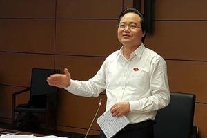 Bộ trưởng Phùng Xuân Nhạ giải trình thêm về “giá dịch vụ đào tạo”