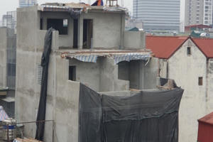 Công trình ngõ 96 Đê La Thành xây dựng sai phép, làm lún nứt hộ liền kề