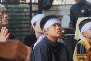 Liệt sỹ Đoàn 337: Buốt lòng hình ảnh những đứa trẻ thơ đội vành khăn tang trắng