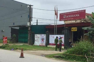 Phú Thọ: Nam thanh niên xông vào ngân hàng, nghi cướp hơn 500 triệu đồng