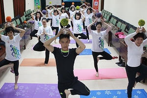 Đừng để yoga “tiên dược” thành “độc dược” Đừng để yoga “tiên dược” thành “độc dược”