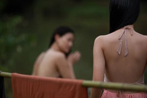 Từ phim 'Vợ ba' - Đừng đưa trẻ ra làm 'mồi' câu view'