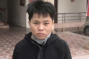 Đến tận cổng UBND xã để "cuỗm" tài sản