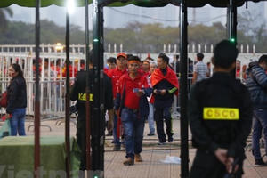 Vé trận Việt Nam-UAE bị làm giả kỹ lưỡng, dễ dàng lọt qua cổng soát vé