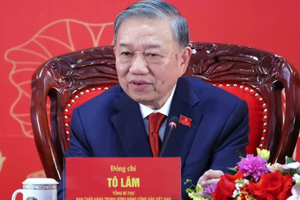 Ngay sau Đại hội XIV, Tổng Bí thư Tô Lâm ký ban hành Chỉ thị số 01