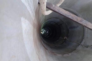 Bình Thuận: Thanh niên "ngáo đá" nhảy xuống giếng, cầm sao cứa cổ