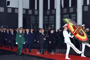 Tin nhanh ngày 3/5:  Lễ viếng Nguyên Chủ tịch nước Lê Đức Anh