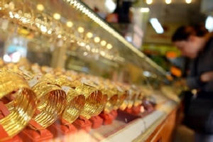 Giá vàng ngày 22/6: Sụt mạnh vì cuộc đấu Anh có ở lại EU hay không?