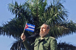 Lãnh tụ Cuba Fidel Castro qua đời ở tuổi 90