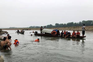 Thanh Hóa: 4 học sinh đuối nước thương tâm trên sông Mã