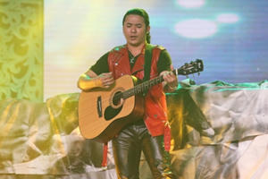 Kasim Hoàng Vũ: “Mẹ tôi không giống bà Phương trong phim Sống chung với mẹ chồng”