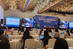 Chủ tịch Sacombank lý giải việc có hơn 4.500 tỷ đồng vẫn chưa được chia cổ tức Chủ tịch Sacombank lý giải việc có hơn 4.500 tỷ đồng vẫn chưa được chia cổ tức