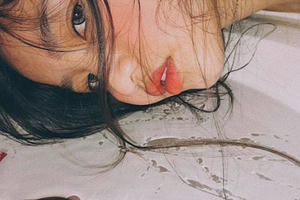 Hot trend "chụp ảnh với bồn rửa mặt" ra hiệu ứng ảo diệu khiến cư dân mạng thi nhau làm theo