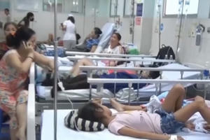 Tin nhanh ngày 29/10: 32 trẻ nhập viện nghi ngộ độc thực phẩm