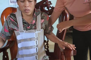 Kẻ bạo hành vợ suốt 11 năm bị khởi tố