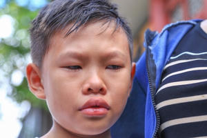 Con trai của ‘hiệp sĩ’ bị đâm chết: “Lớn lên con sẽ đi bắt cướp giống ba”