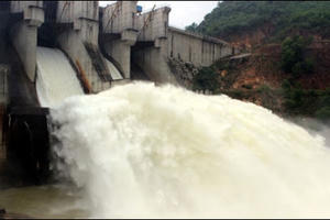 'Bom nước' thủy điện đe dọa người miền Trung: Quá dễ dãi trong phê duyệt dự án