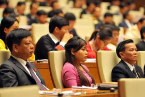 Nghị trường chất vấn: Chọn ai và như thế nào?