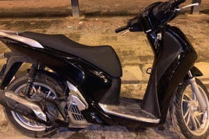 Đến lượt xe SH bị “phù phép” bằng giấy “mẹ bồng con”, 25 triệu đồng/chiếc