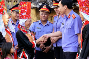 Nhiều tác phẩm xuất sắc tại cuộc thi ảnh “Nét đẹp cán bộ, công chức ngành Kiểm sát”