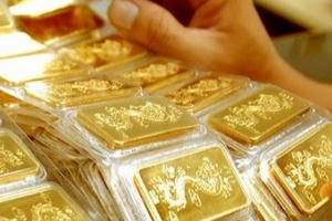 Giá vàng hôm nay 4/5: Vàng lấy lại đà tăng giá