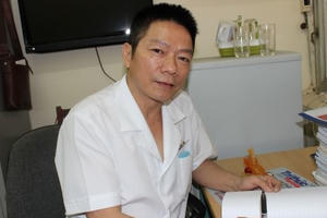 Vụ nữ sinh ném con vừa đẻ từ tầng 31: Nguy hiểm khôn lường khi tự sinh con tại nhà