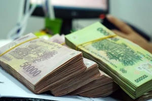 Công bố những ngành có thu nhập, doanh thu khủng nhất Việt Nam