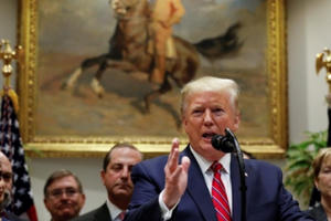 Trump dọa kiện đảng Dân chủ ra Tòa Tối cao để dừng điều tra luận tội