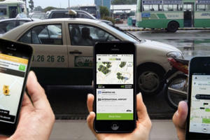 Bản tin Audio Pháp luật plus ngày 26/6: Kiểm soát xe công nghệ, đưa Grab, Uber quản lý như taxi