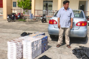 An Giang: Bắt quả tang đối tượng vận chuyển 3.000 bao thuốc lá ngoại nhập lậu