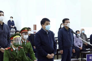 Ông Nguyễn Đức Chung xin tòa giảm án vì đang trị bệnh ung thư và cha mẹ già yếu