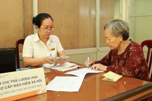 Chính sách về hưu trước tuổi mới áp dụng từ 1/1/2021