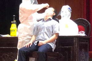 Bắc Ninh: Chùm ảnh huyện Thuận Thành lấy mẫu xét nghiệm cho đội ngũ cán bộ phục vụ công tác bầu cử