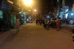 Hà Nội: Nam thanh niên tử vong sau nhiều giờ cùng bạn gái trong phòng