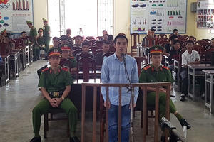 Đâm chết bạn trong lúc hát karaoke