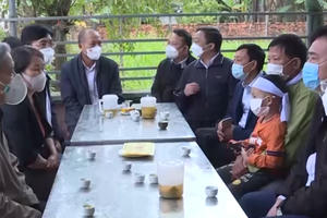 Sau sự cố tiêm vắc xin, Bộ Y tế yêu cầu Bệnh viện Bạch Mai tăng cường đội ngũ bác sỹ hỗ trợ Thanh Hóa Sau sự cố tiêm vắc xin, Bộ Y tế yêu cầu Bệnh viện Bạch Mai tăng cường đội ngũ bác sỹ hỗ trợ Thanh Hóa