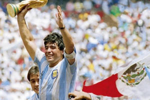 Phim tài liệu về cố huyền thoại bóng đá Maradona