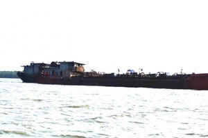 BĐBP Đồng Tháp liên tiếp bắt giữ phương tiện vận chuyển cát trái phép trên biển BĐBP Đồng Tháp liên tiếp bắt giữ phương tiện vận chuyển cát trái phép trên biển