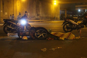 Rơi vào điểm mù, một người bị xe container cán tử vong