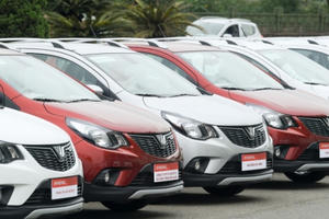 Vinfast bổ sung ốp chắn bùn miễn phí cho xe Fadil